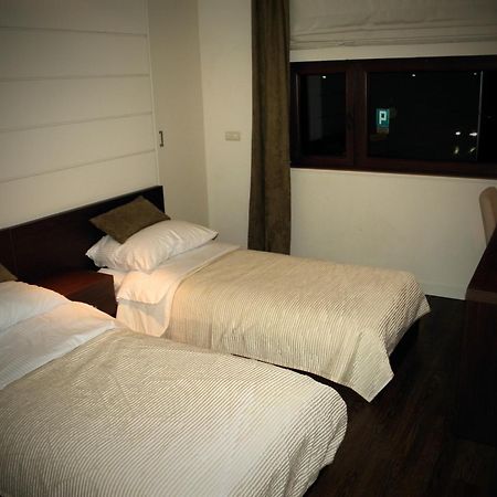 Villa & Spa Łomianki Стая снимка